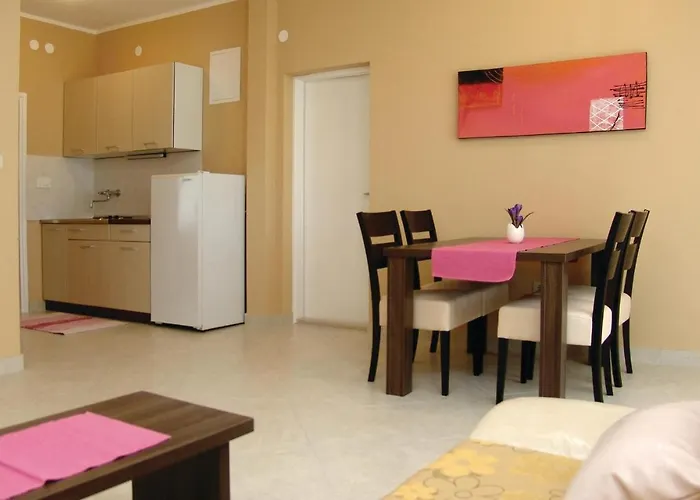 Stancia Vodopija Croatia ポレッチ